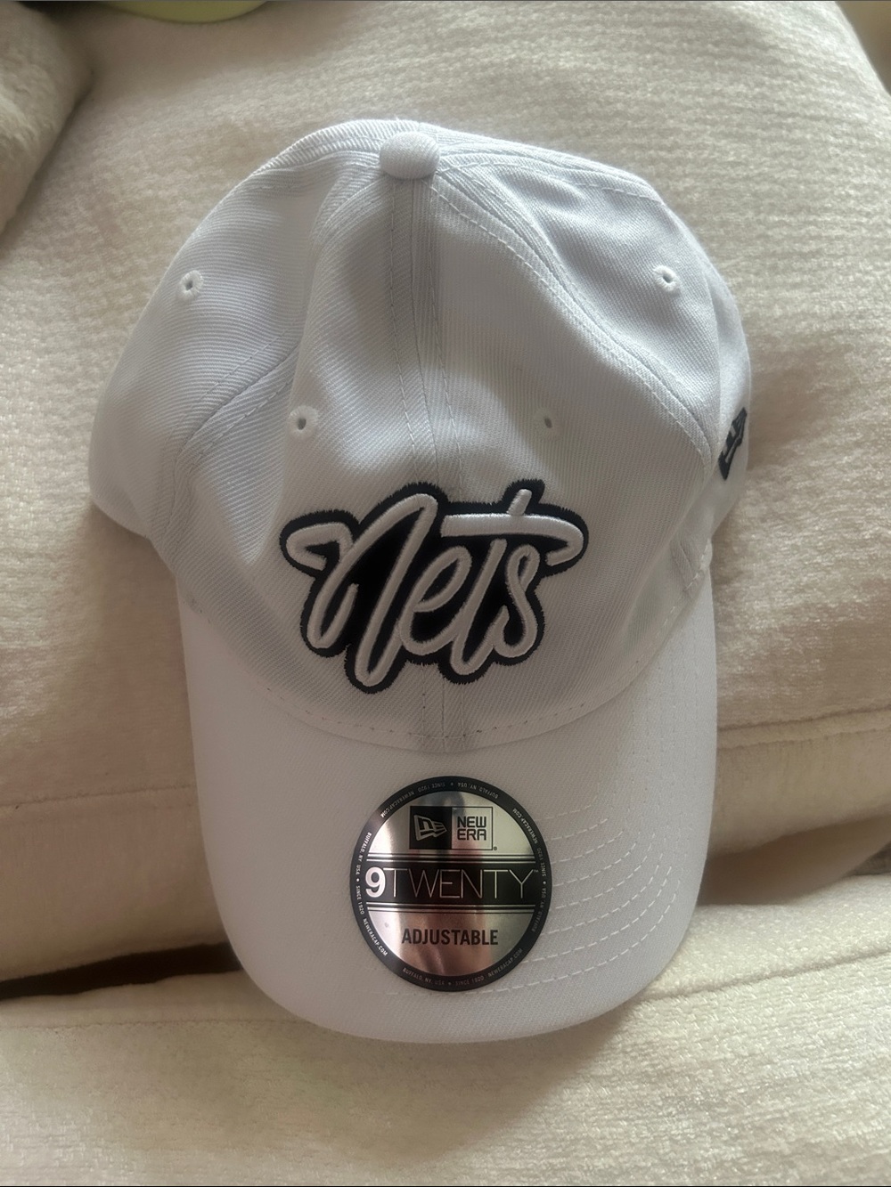 New Era 9TWENTY White Brooklyn Nets Adjustable 'Nets' Baseball Cap